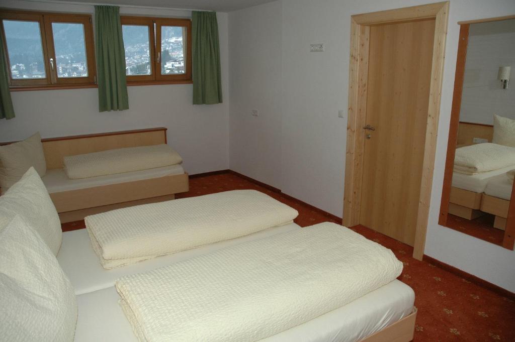 Appartementhaus Zum Zegger Neustift im Stubaital Szoba fotó